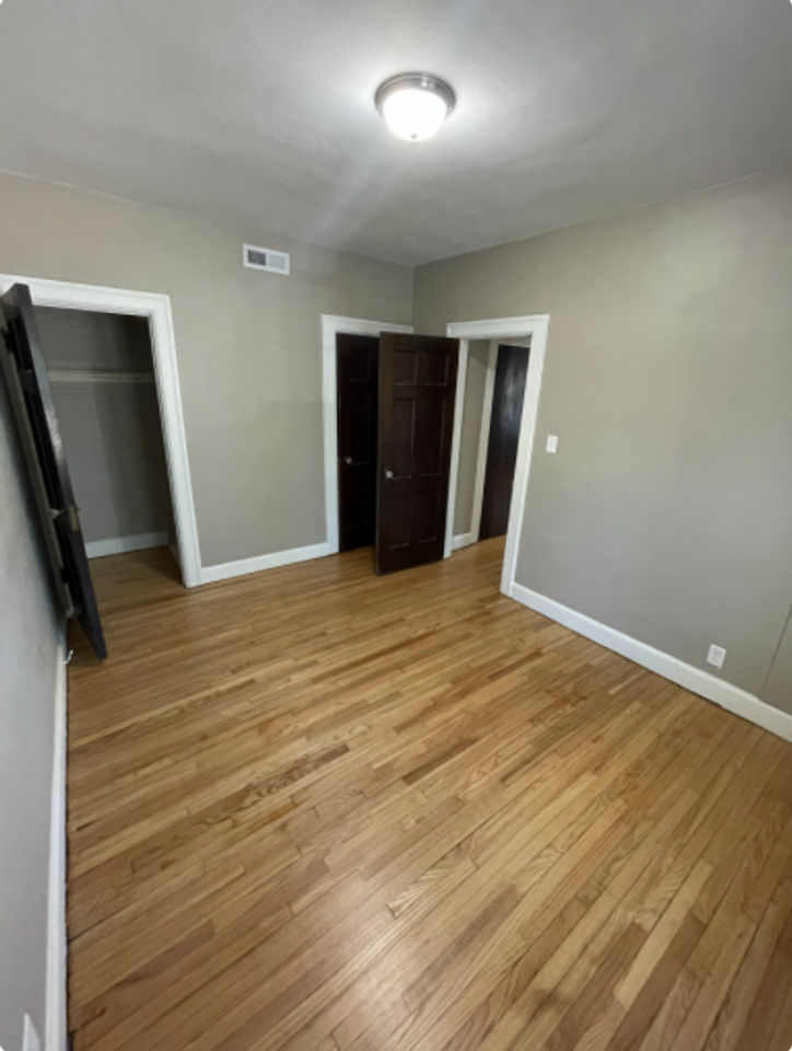 316 N. Washington Street - Photo 3 of 12