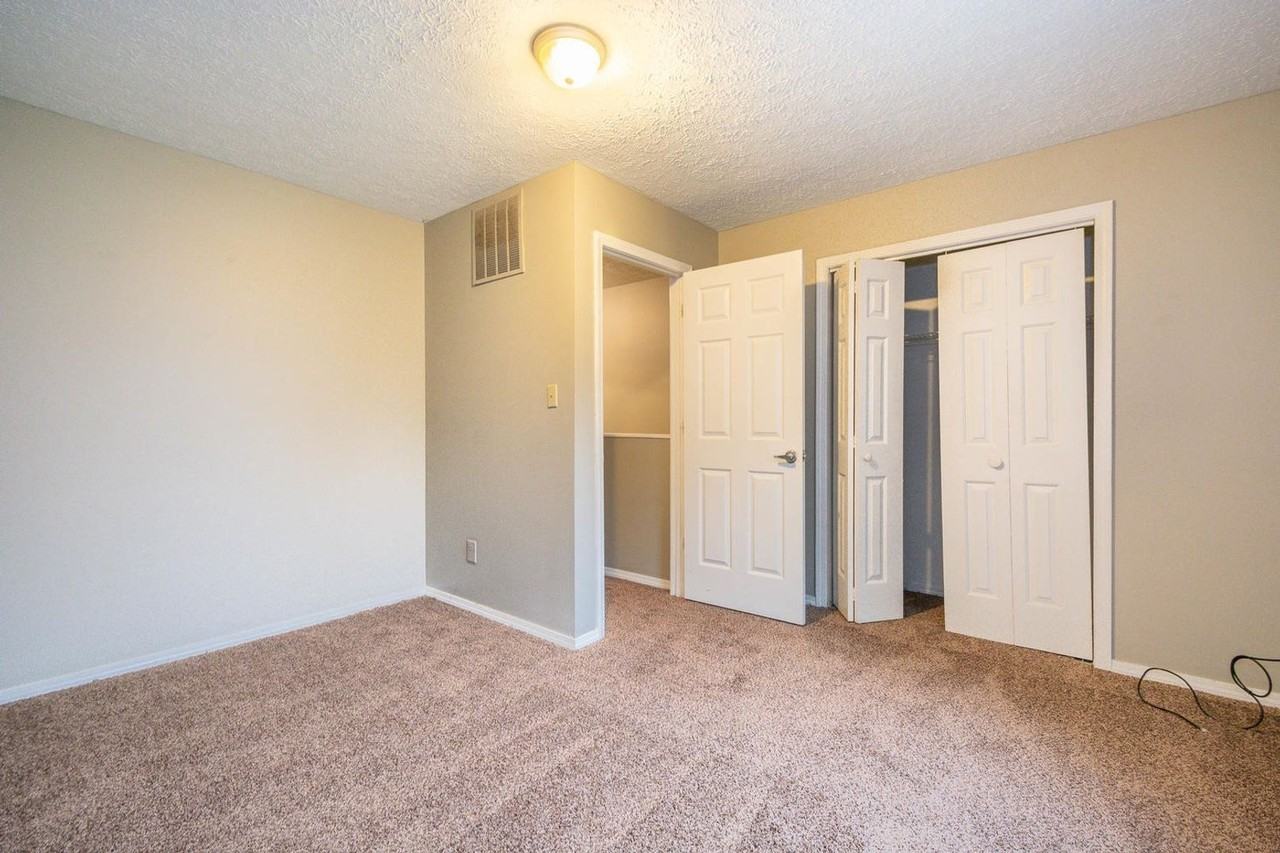 1724 East Hillside - Photo 7 of 9