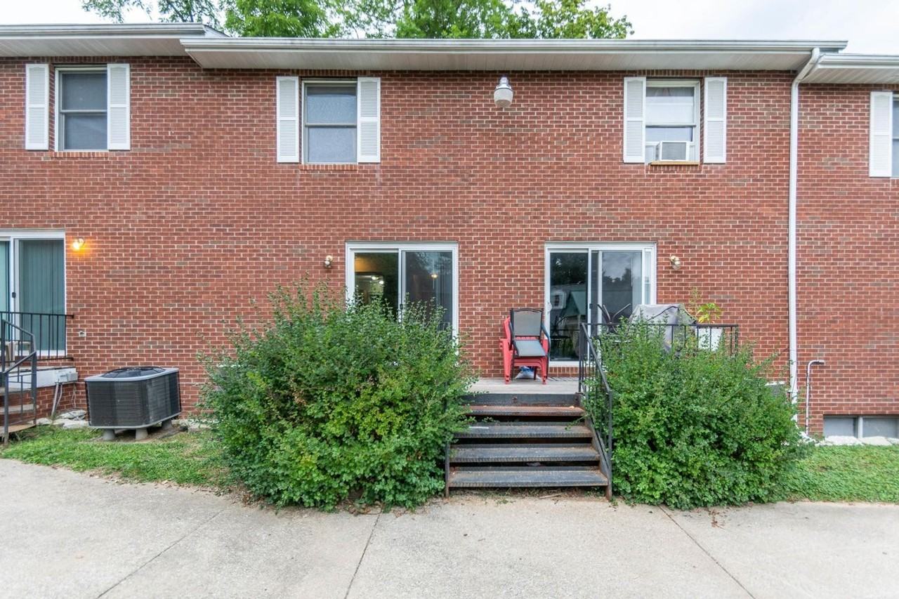 1724 East Hillside - Photo 2 of 9