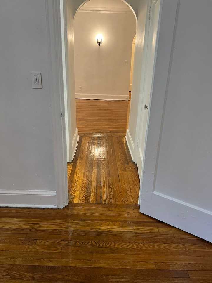 Rutgers Arms - Photo 5 of 6