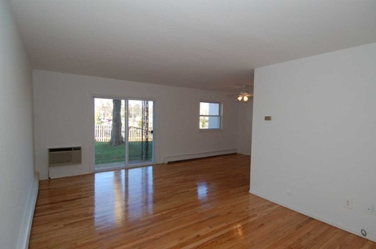 Oxford Heights - Photo 6 of 17