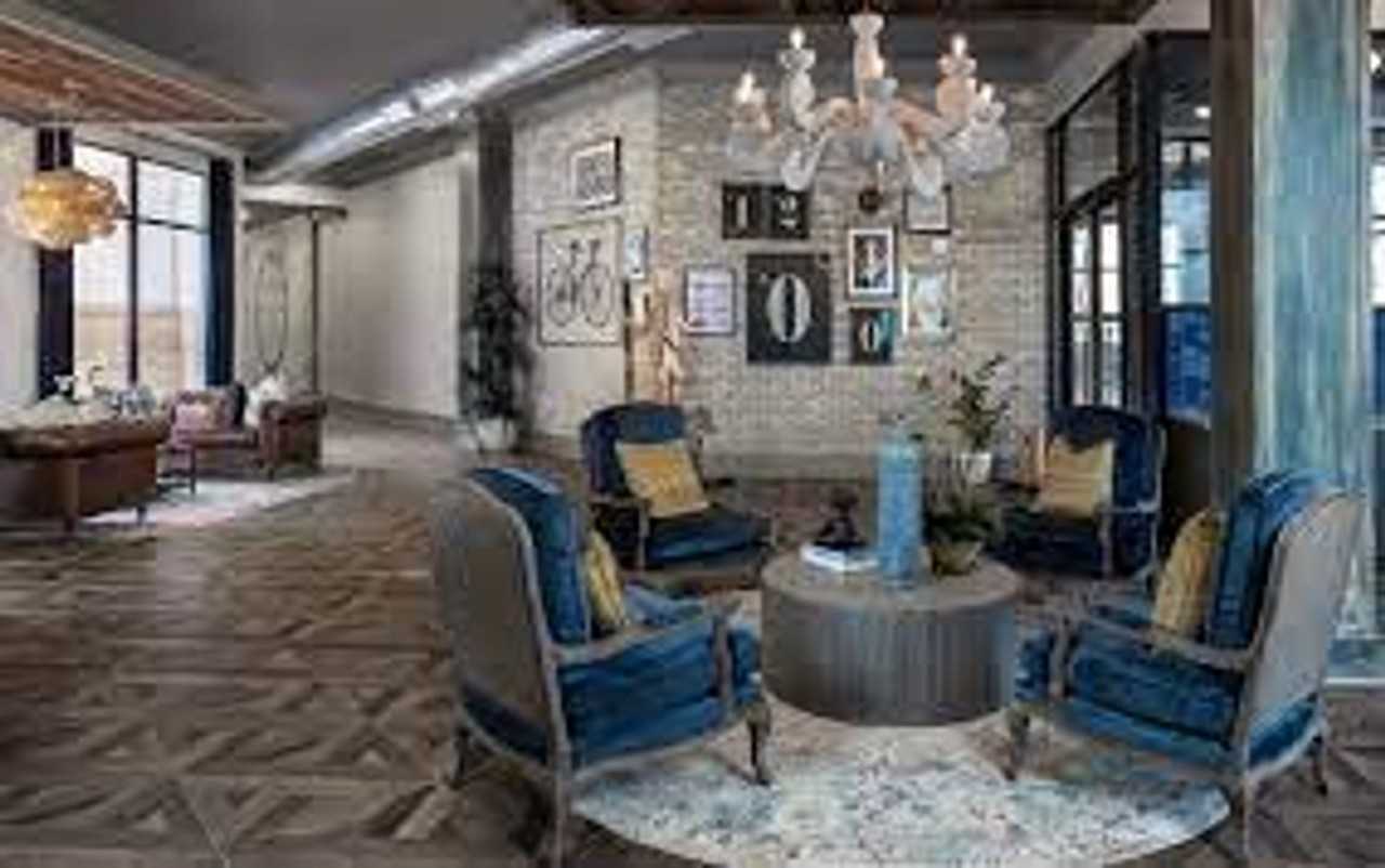 Cobalt Lofts Luxury Rentals - Photo 6 of 20