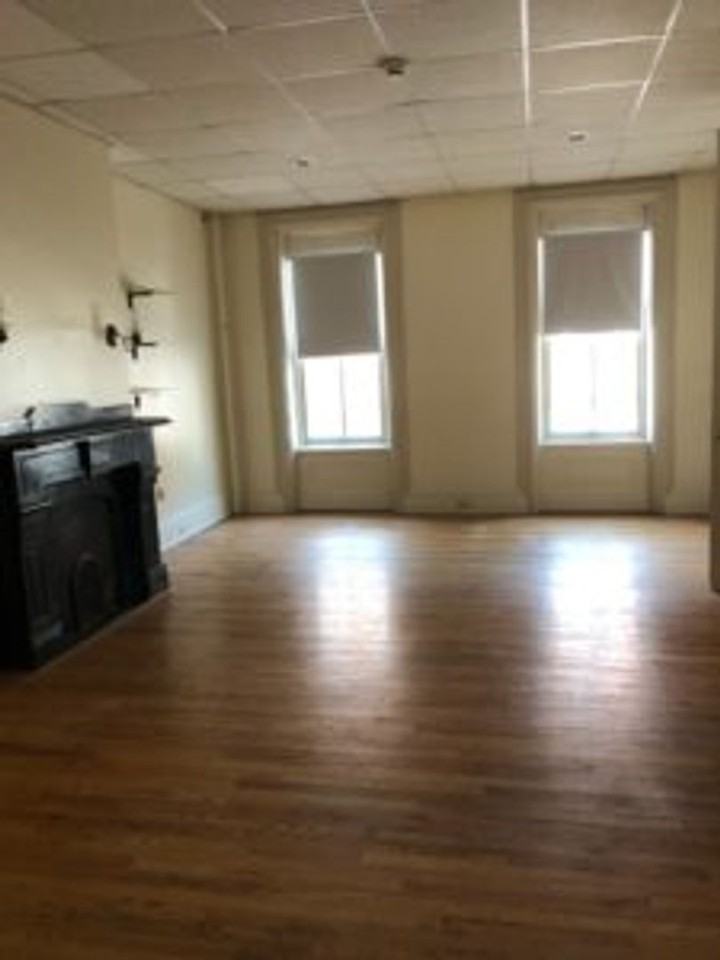 152 W Louther St - Photo 2 of 23