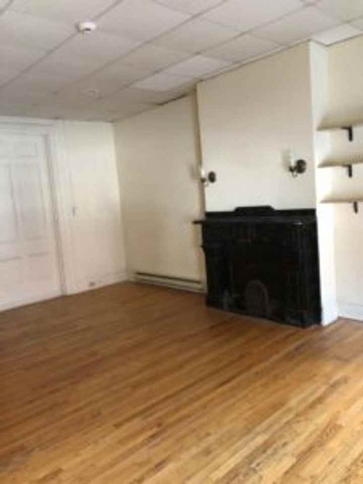 152 W Louther St - Photo 3 of 23