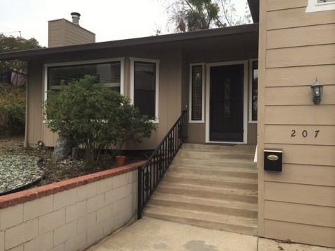 207 Mattley St - Photo 2 of 12