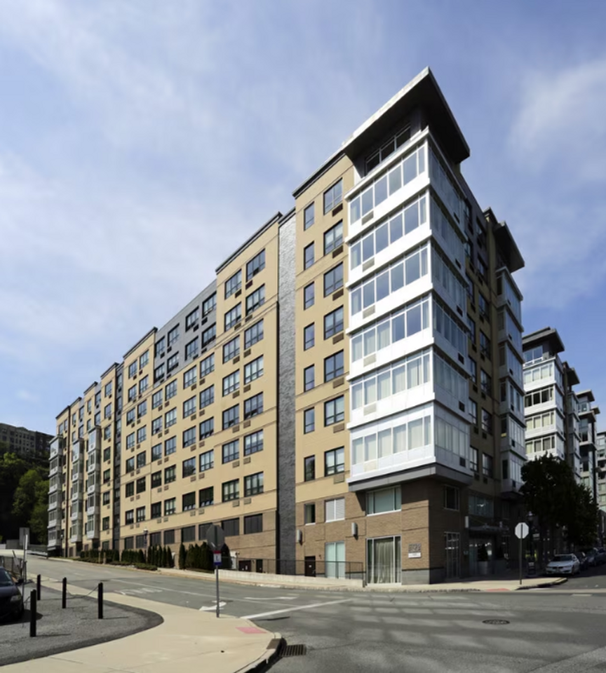 RiversEdge at Port Imperial - Photo 4 of 8