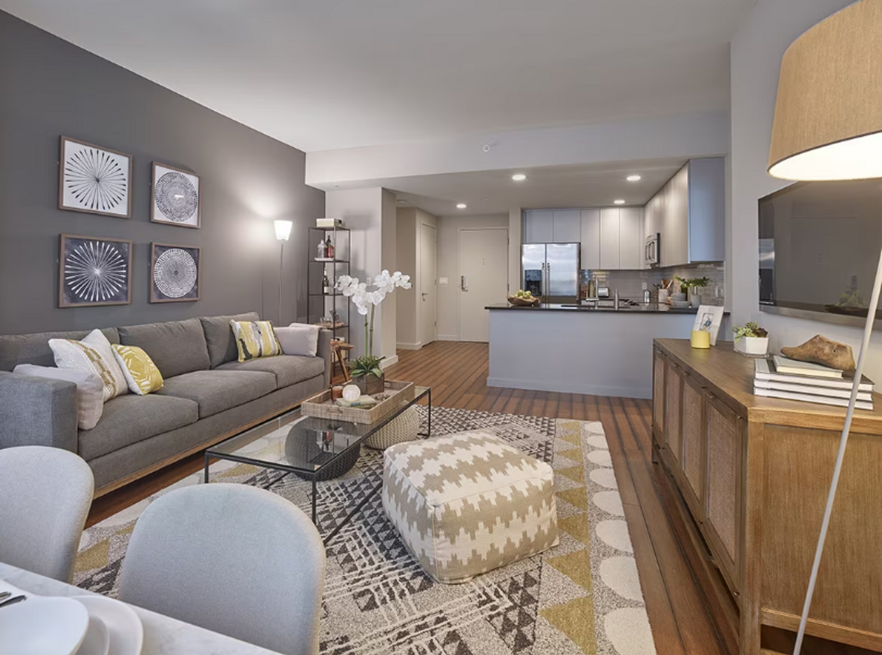 Park + Garden - Photo 6 of 8