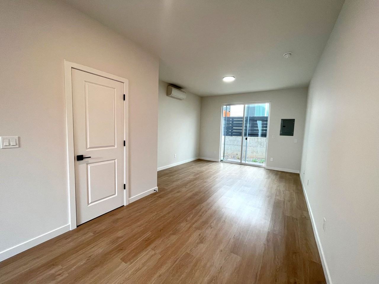 4721 N Williams Ave - Photo 6 of 19