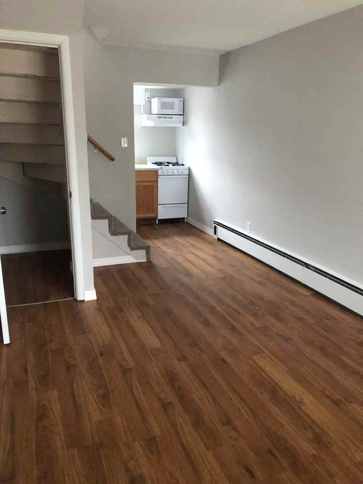 1516 W Main St #7 - Photo 3 of 12