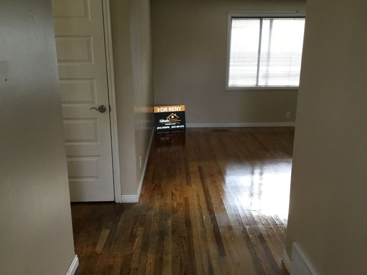 128 Fowler Avenue - Photo 2 of 9