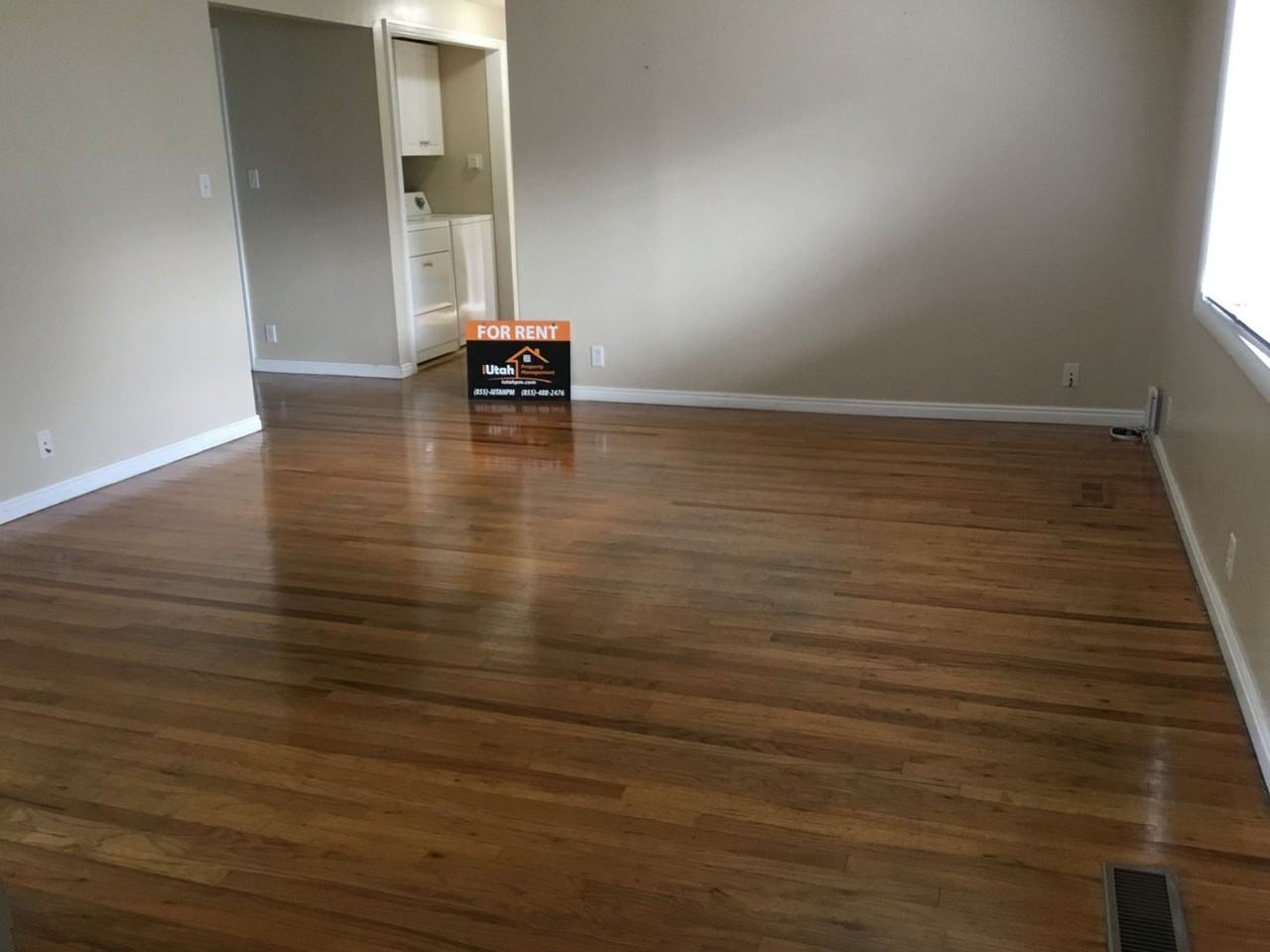 128 Fowler Avenue - Photo 3 of 9