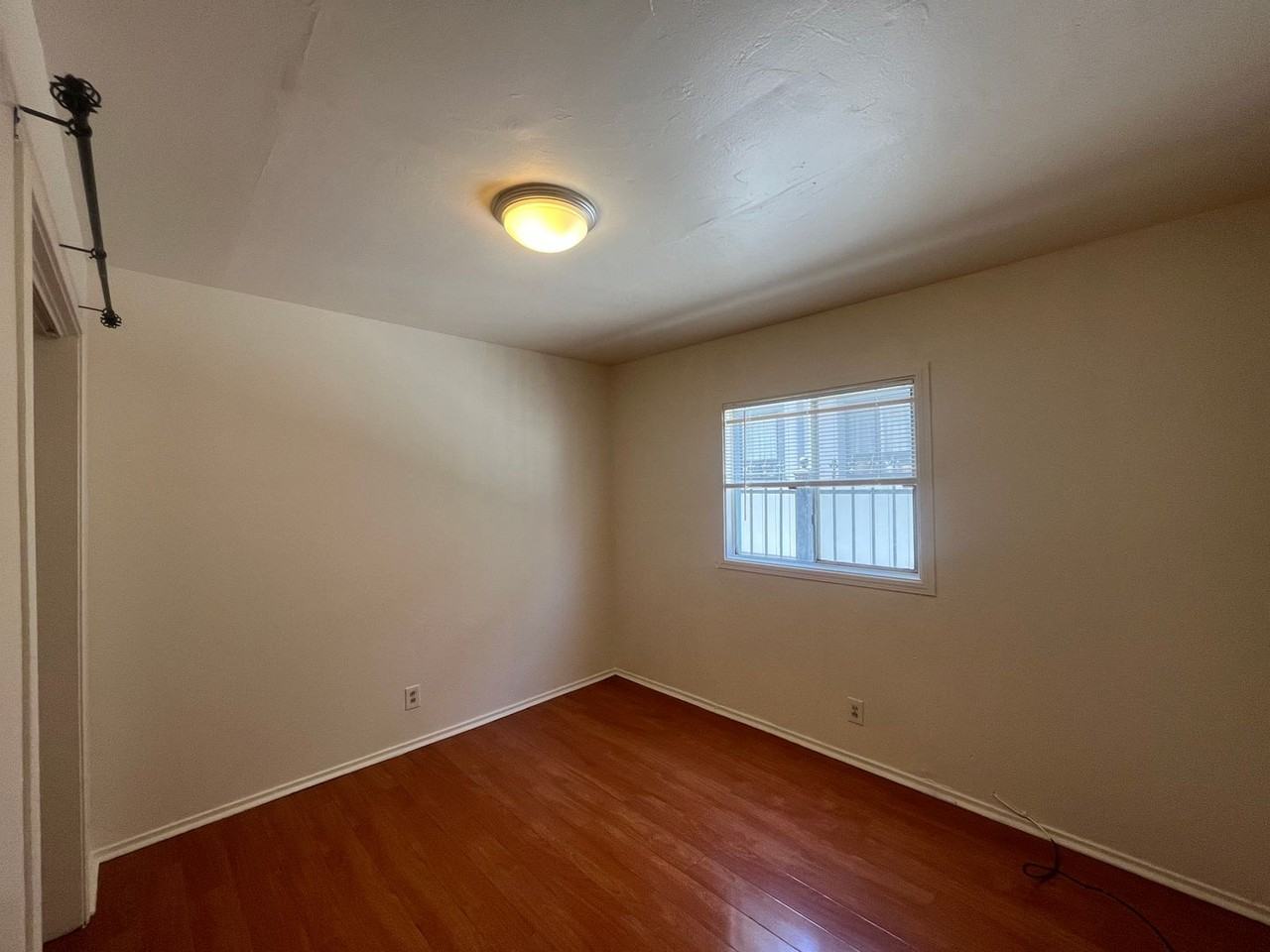 4134 Brookdale avenue- $12 - Photo 3 of 8