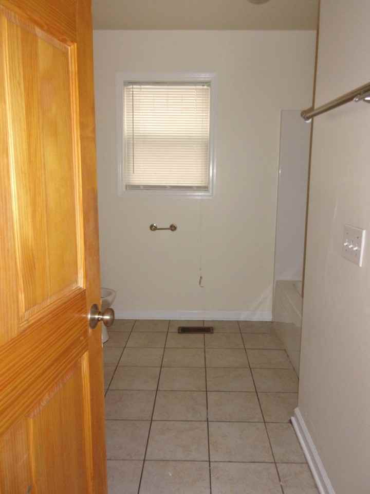 1521 N 17th - Photo 6 of 20