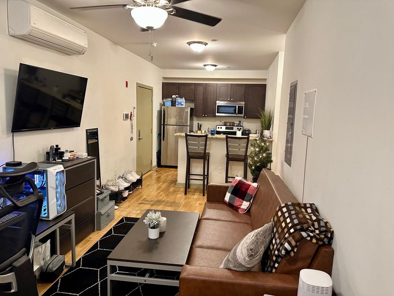 1431 N. 15th - Photo 3 of 50