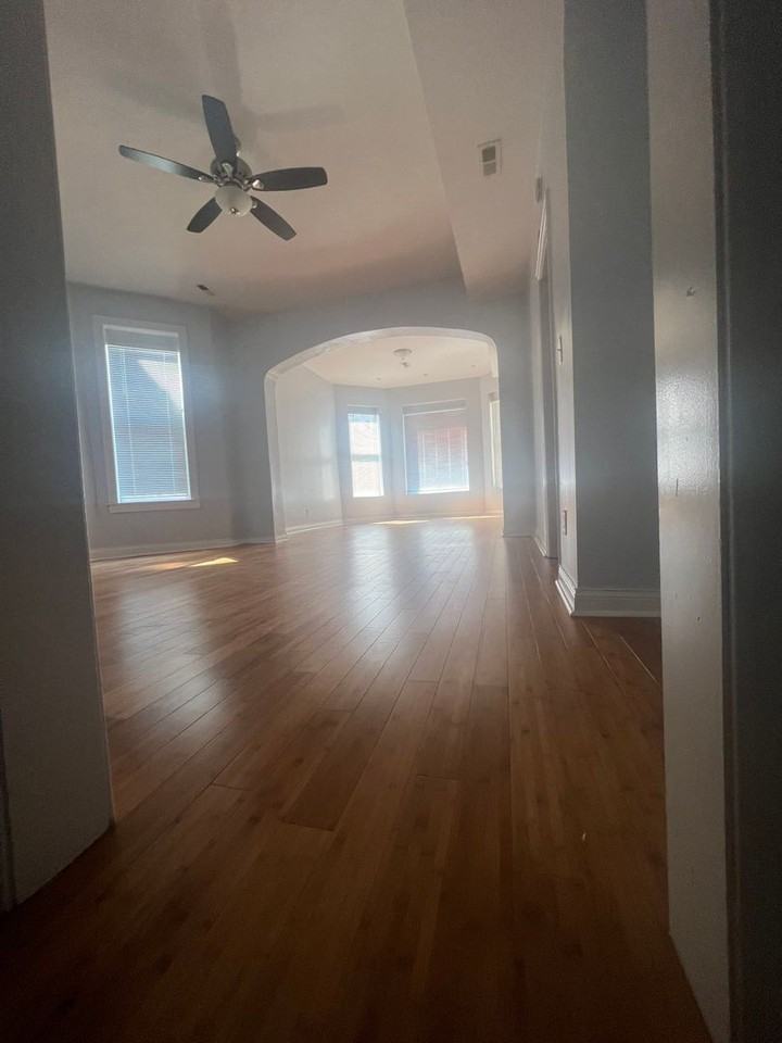 5527 S. Marshfield Ave. - Photo 3 of 14