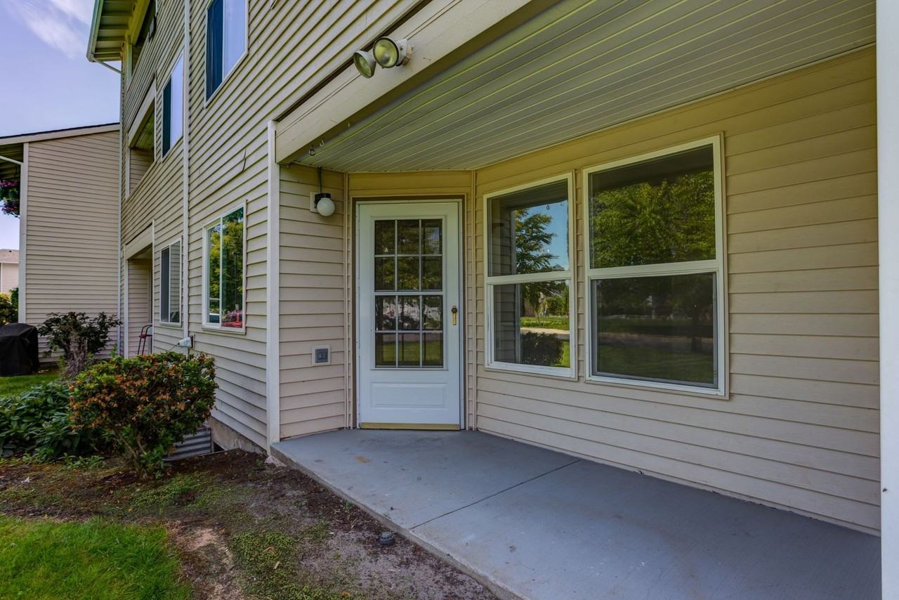 Creekside Apartments^ - Photo 3 of 30