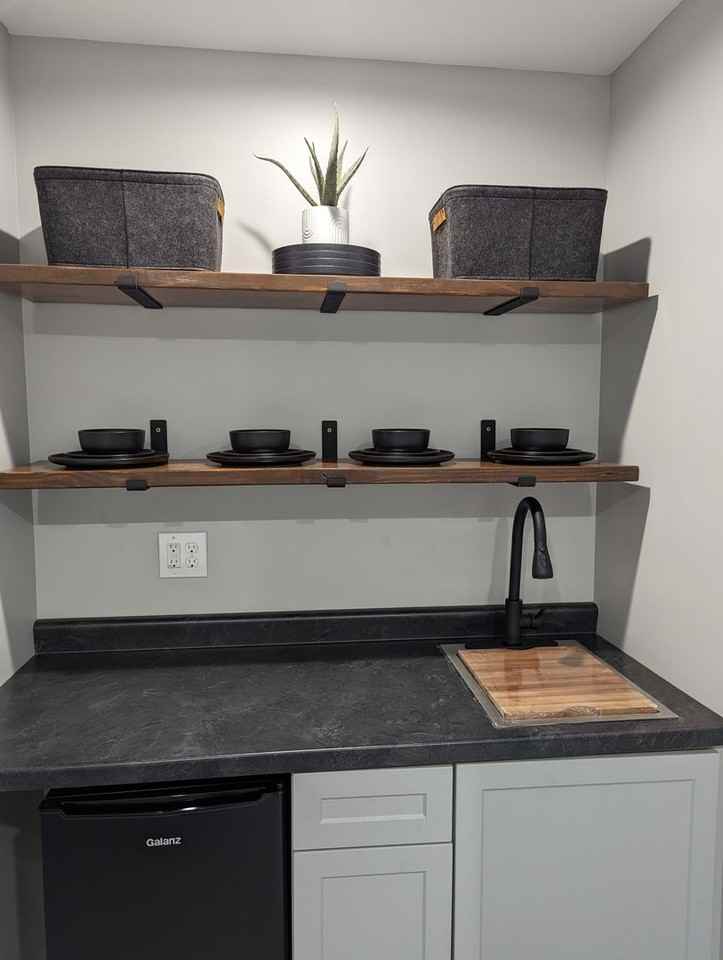 353 Waller Avenue - Photo 5 of 50