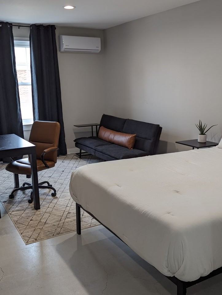 353 Waller Avenue - Photo 7 of 50