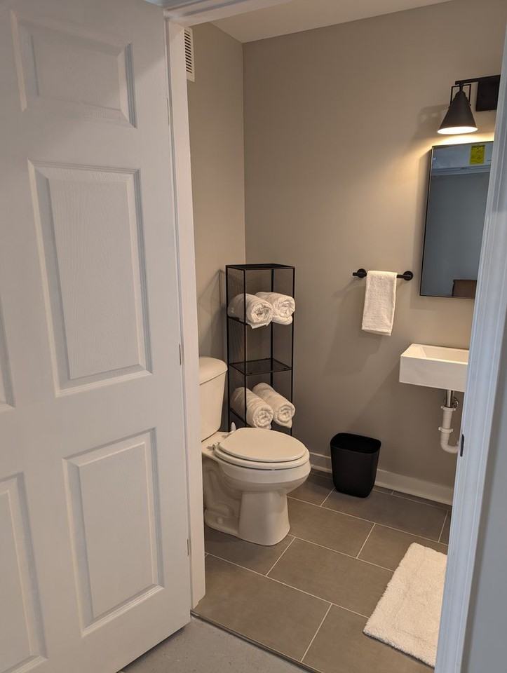 353 Waller Avenue - Photo 6 of 38