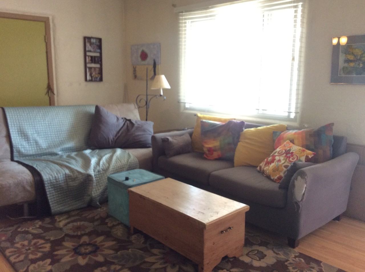 2635 Sierra Dr NE - Photo 2 of 11