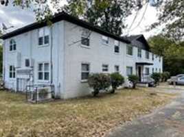 featured image of 1504 Allen St