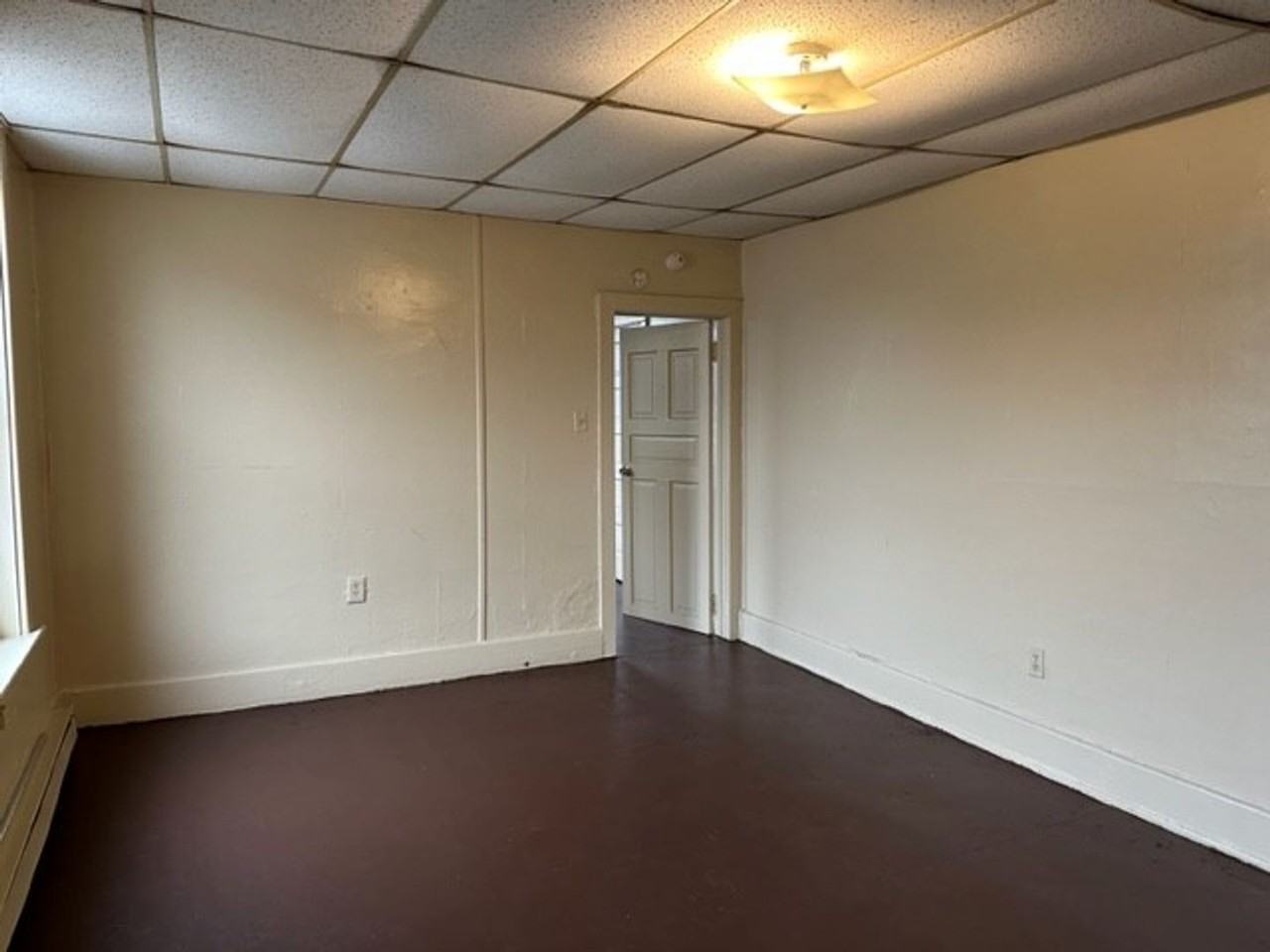 IA - 36 S 13th St - Photo 2 of 8