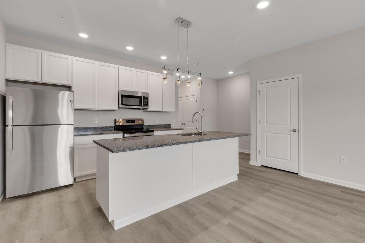 Sadsbury Square - Photo 3 of 39