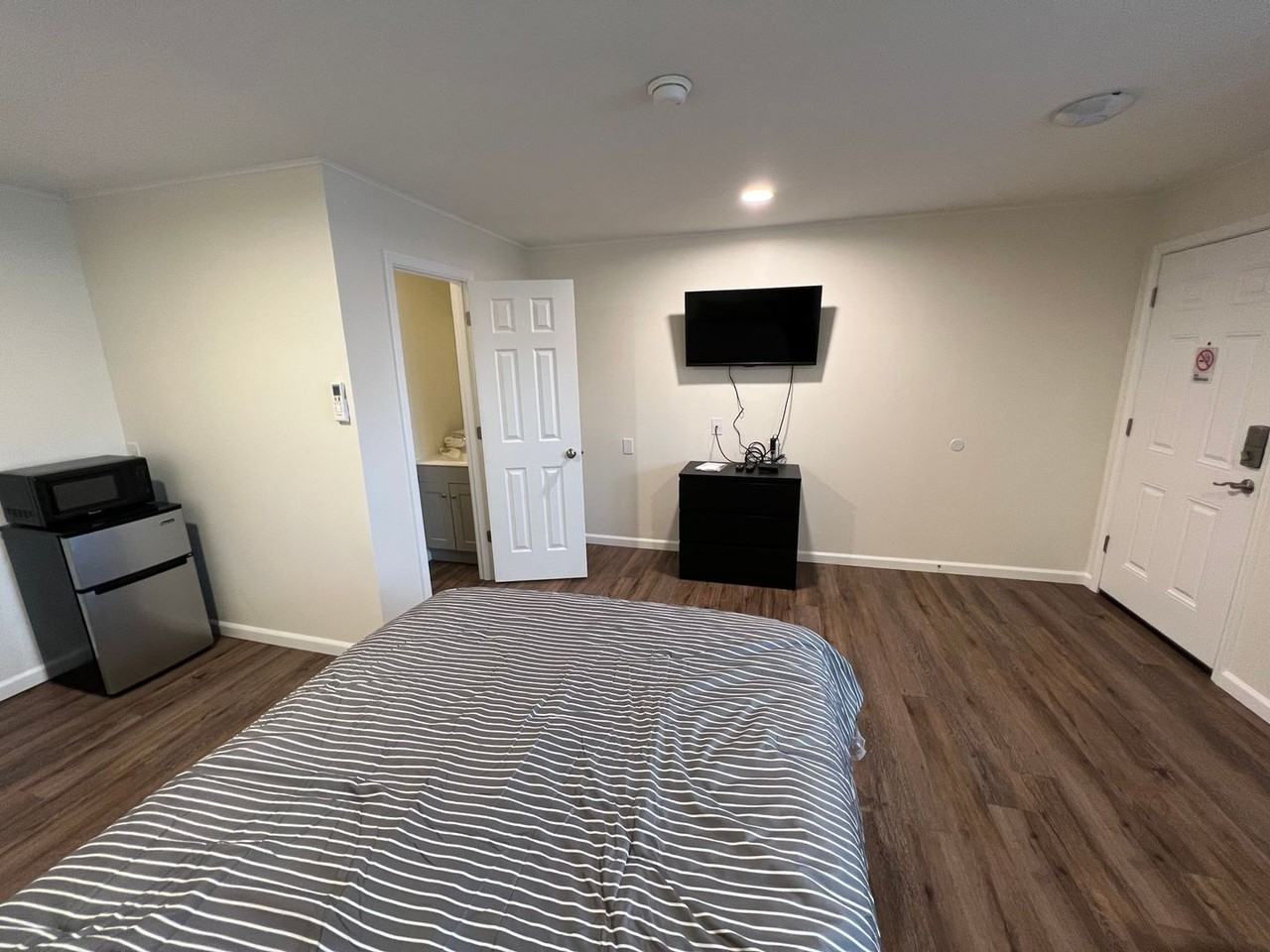 Cocoa Motel - Photo 4 of 9