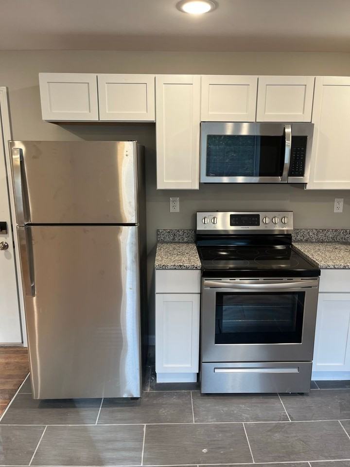 2341 Burnet Avenue - Photo 2 of 18