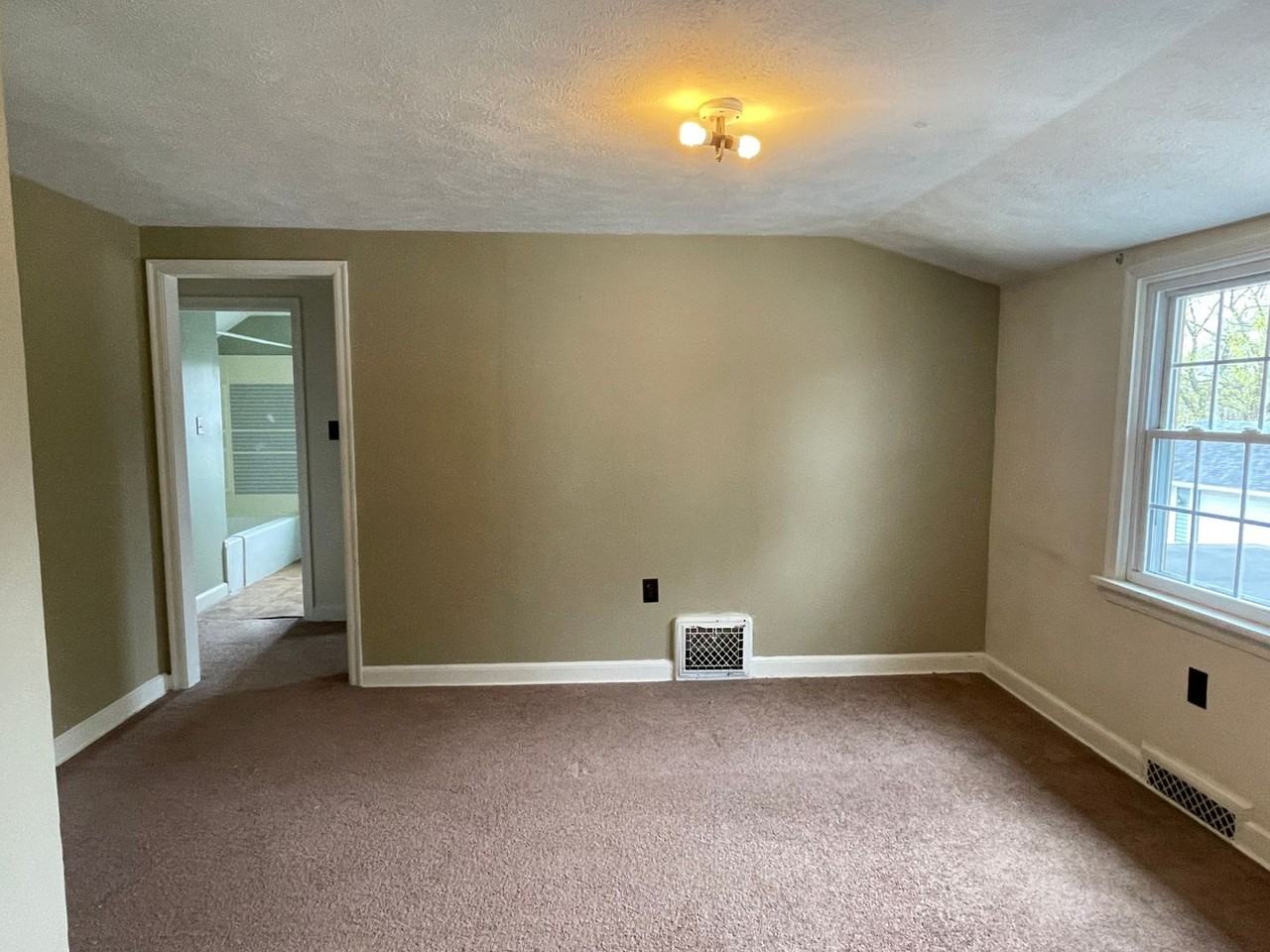 1335 10th St. - Photo 2 of 7