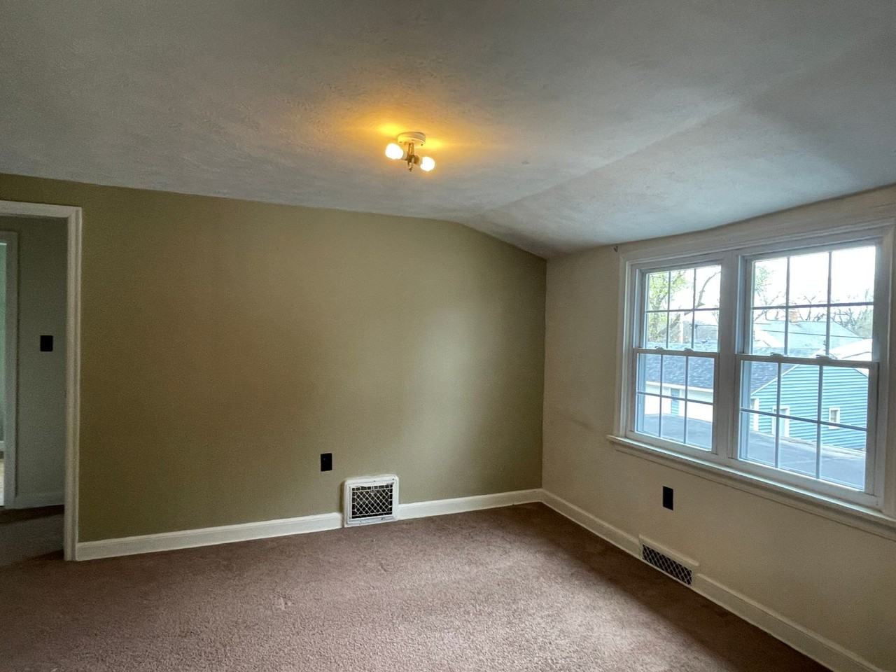 1335 10th St. - Photo 3 of 7