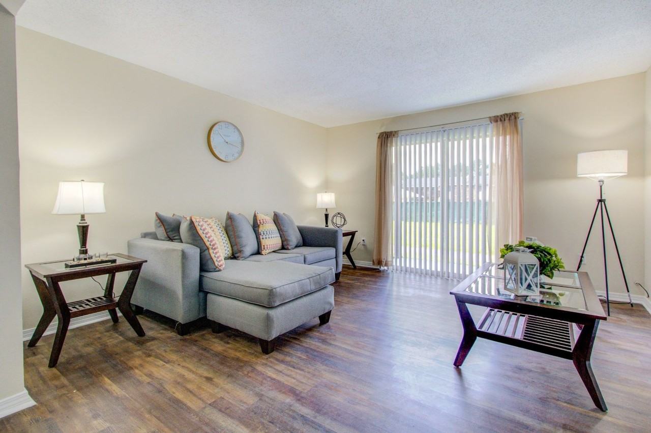 1595 West Highland Drive - Photo 6 of 35