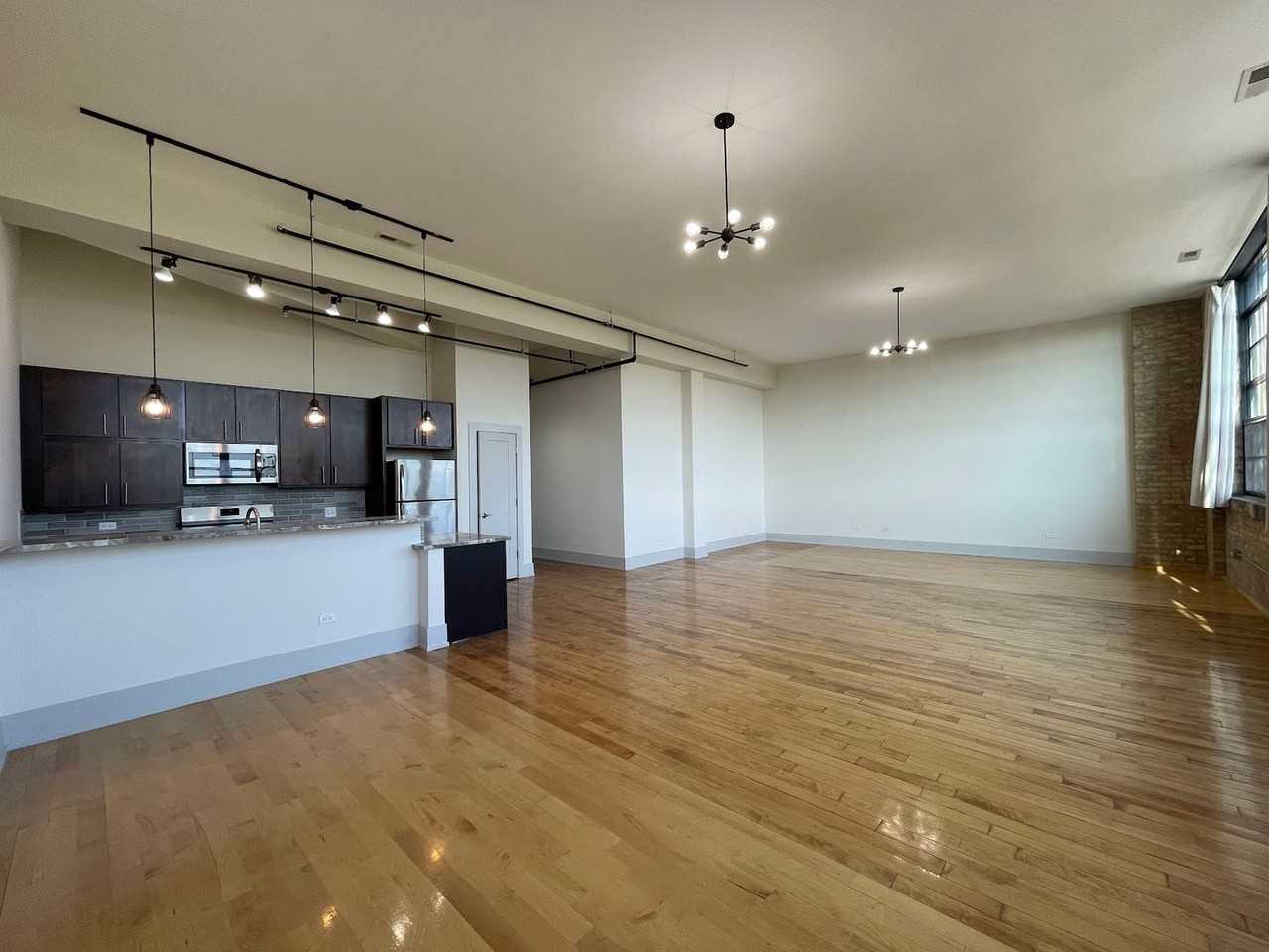 1432 W 21st St, - Photo 4 of 31