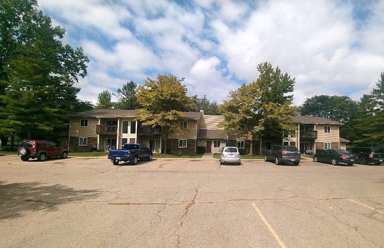 Alma Apartments - Photo 6 of 26