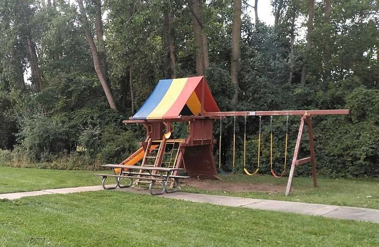 Alma Apartments - Photo 2 of 26