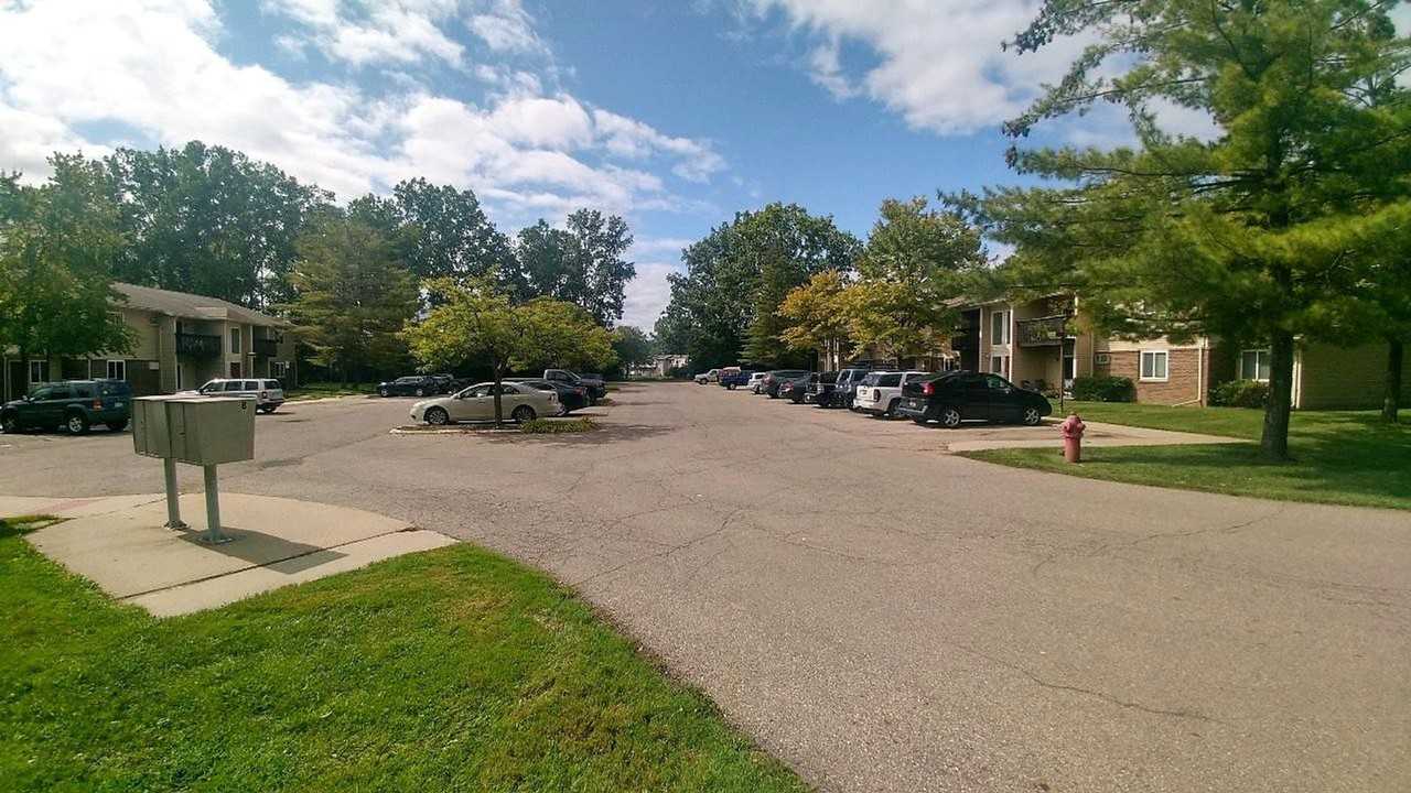 Alma Apartments - Photo 6 of 26