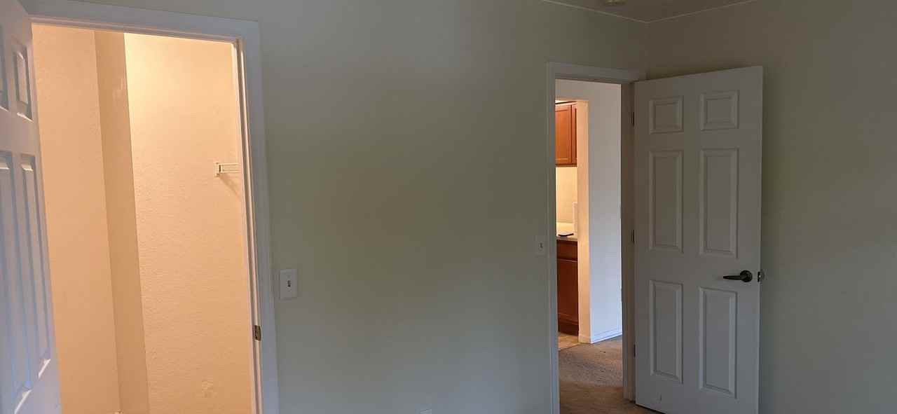 Hidden Glen Apartments - Photo 2 of 25