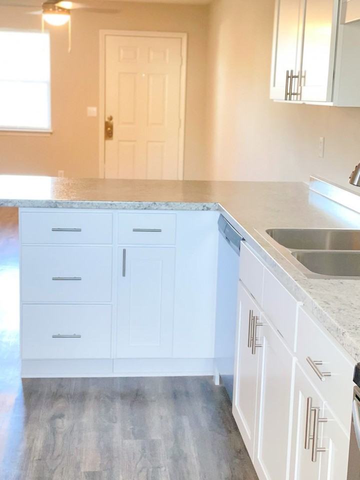 The Gables at Brownlea - Photo 4 of 35