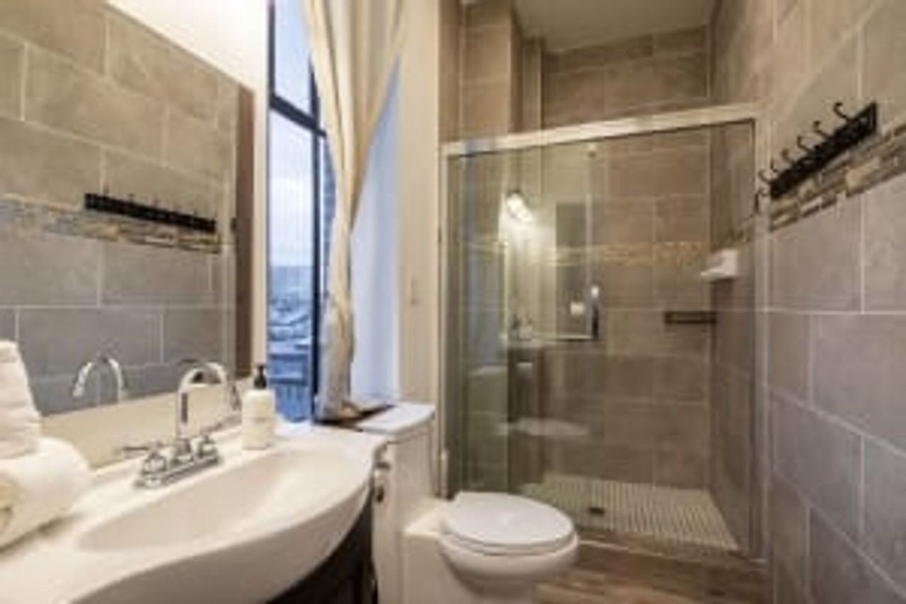 Independence Press Building R - Photo 2 of 8