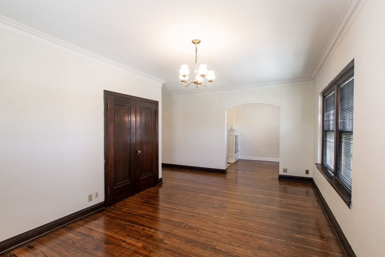 2610-18 Fremont Ave S - Photo 5 of 30