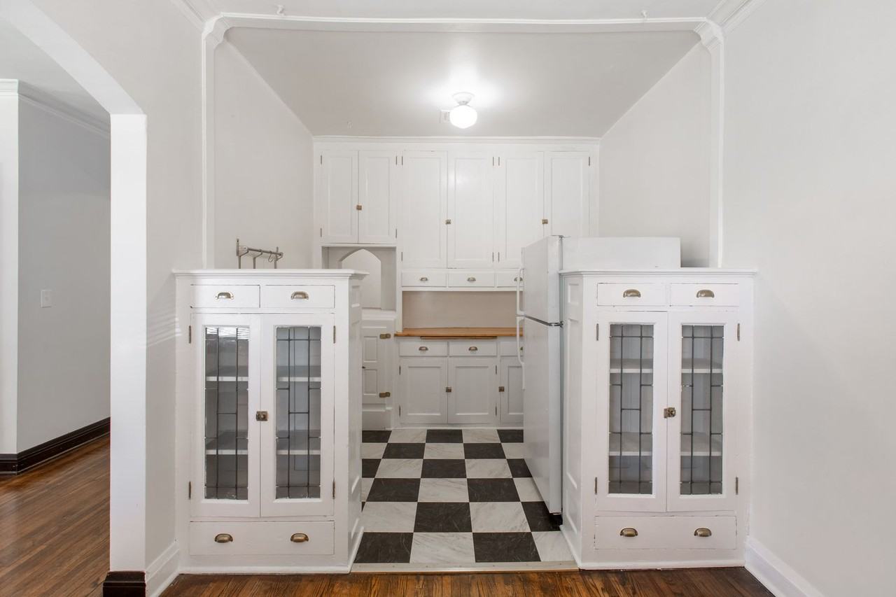 2610-18 Fremont Ave S - Photo 7 of 30