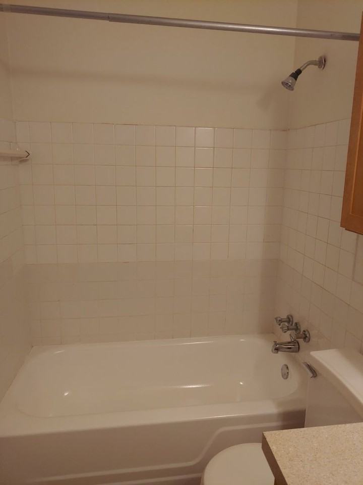 3030 Irving Ave S - Photo 7 of 28