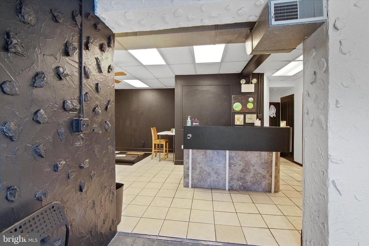 108 N Penn St - Photo 2 of 13