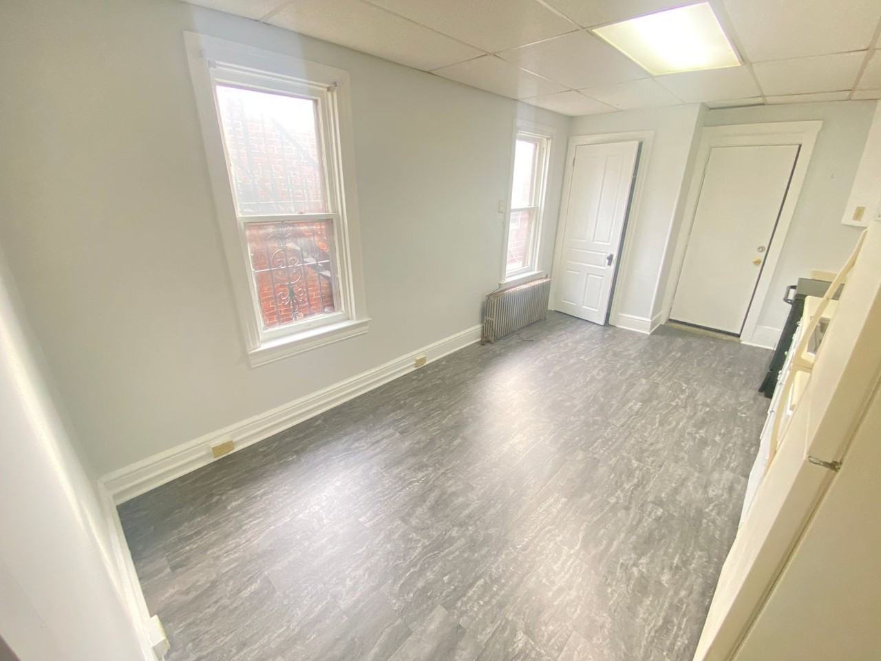 414 S George St - Photo 3 of 17