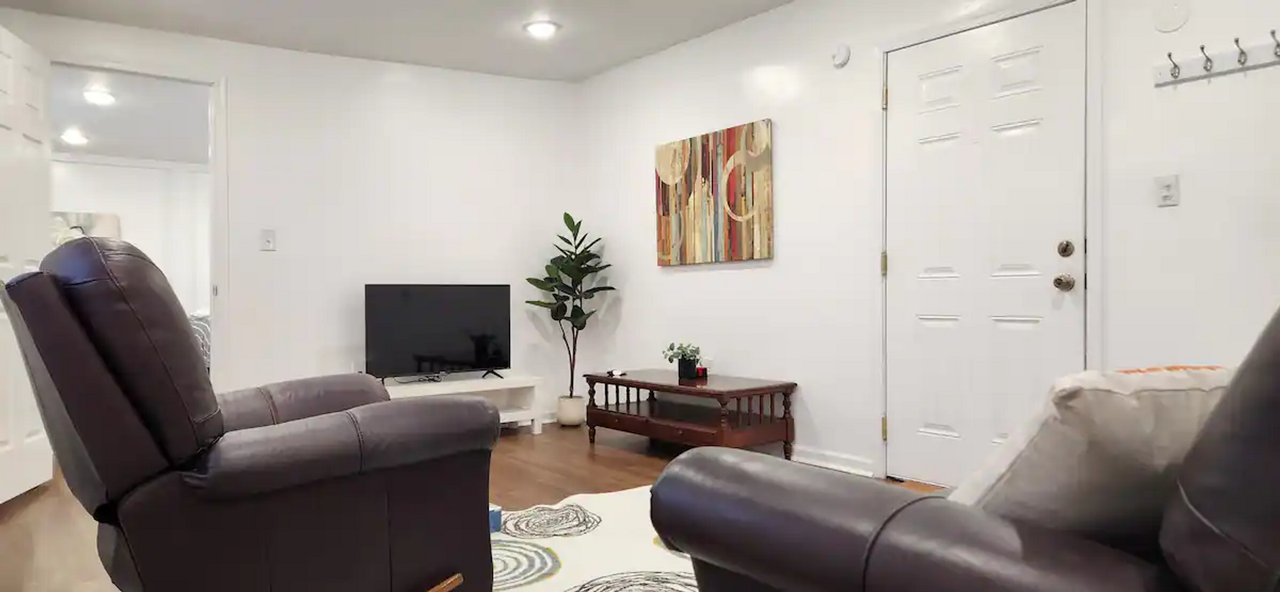 41 E Jackson St - Photo 3 of 20