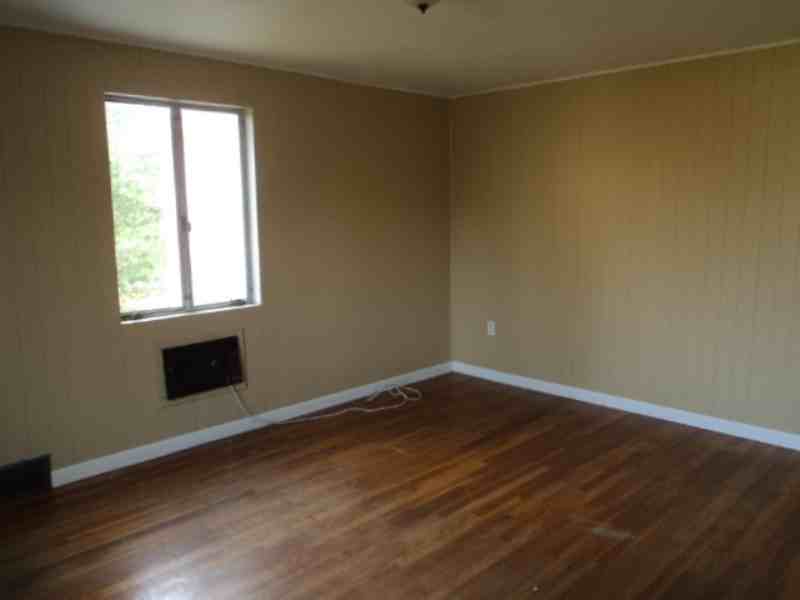 41 Bryn Mawr Ave - Photo 3 of 17