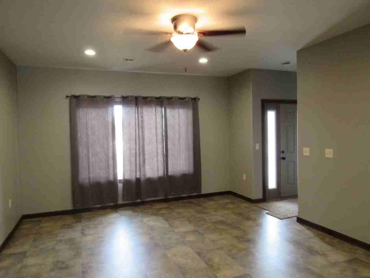 Select Properties LLC - Photo 2 of 9