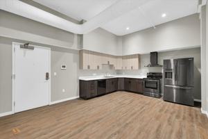 featured image of 209 N Neil St