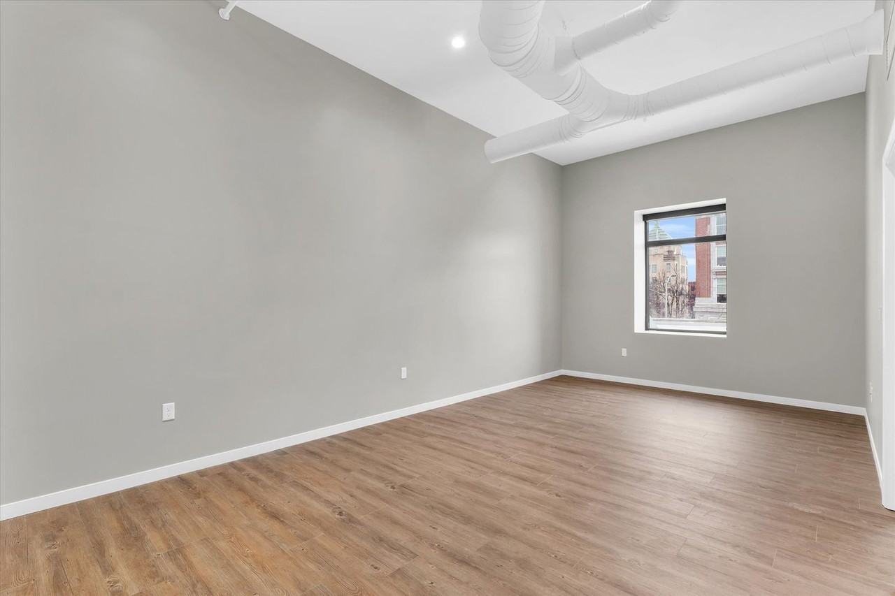 209 N Neil St - Photo 6 of 21