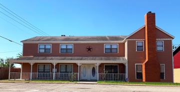 featured image of 4408 Lake Rd